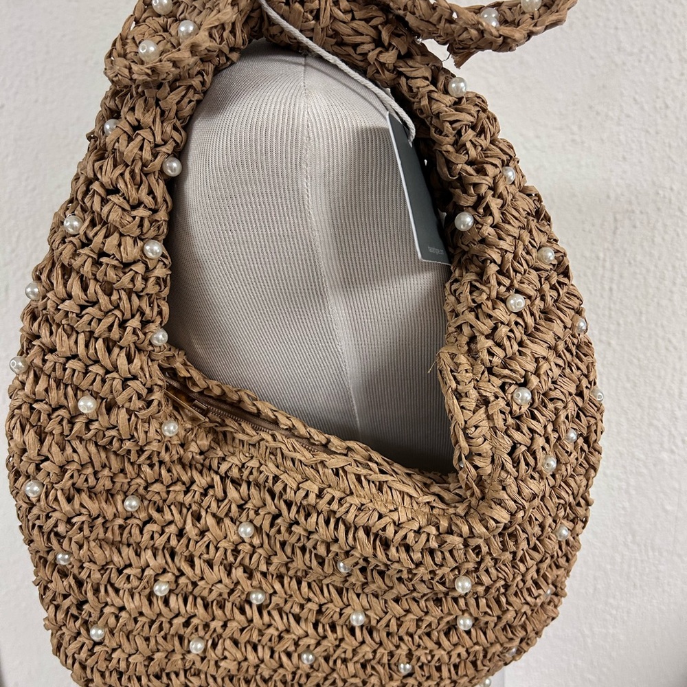 NWT Haute Hippie Straw Pearl-Embellished Woven Shoulder Hobo Bag in Natural Tan - Picture 2 of 12